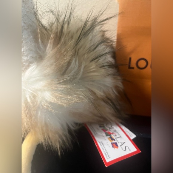 Plush Ostrich Toy with Fluffy White and Tan Feathers Douglas brand - with tags 🎩 - Picture 3 of 7